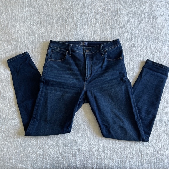 Abercrombie Simone Super Skinny High Rise Jean - Picture 2 of 5